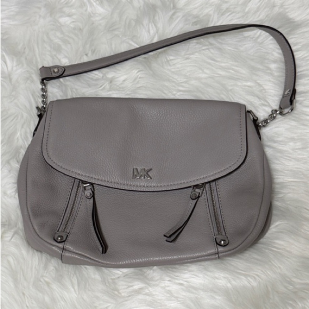 Michael Kors Elegant Gray Shoulder Bag